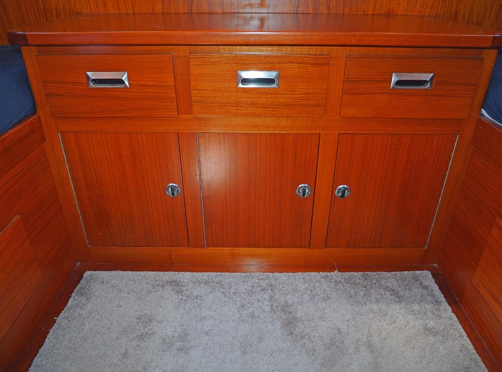 Aft cabin, Accommodation